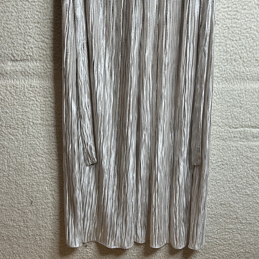 NWT Guess Womens Metallic Long Sleeve Faux Wrap Maxi Dress Champagne SIZE 14 - Picture 6 of 10